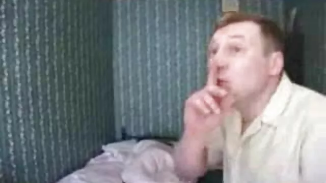 Baise au bureau latine surprise film porno français amateur par une caméra cachée