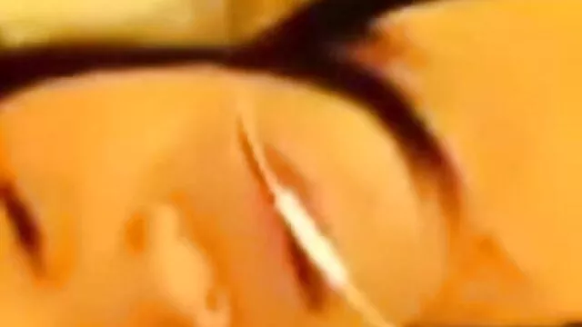 vieille salope vs 2 bites film porno arabie