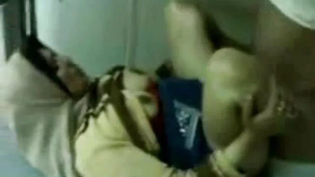 Expérimenter avec six porno gratuit un jeune gangbang brésilien